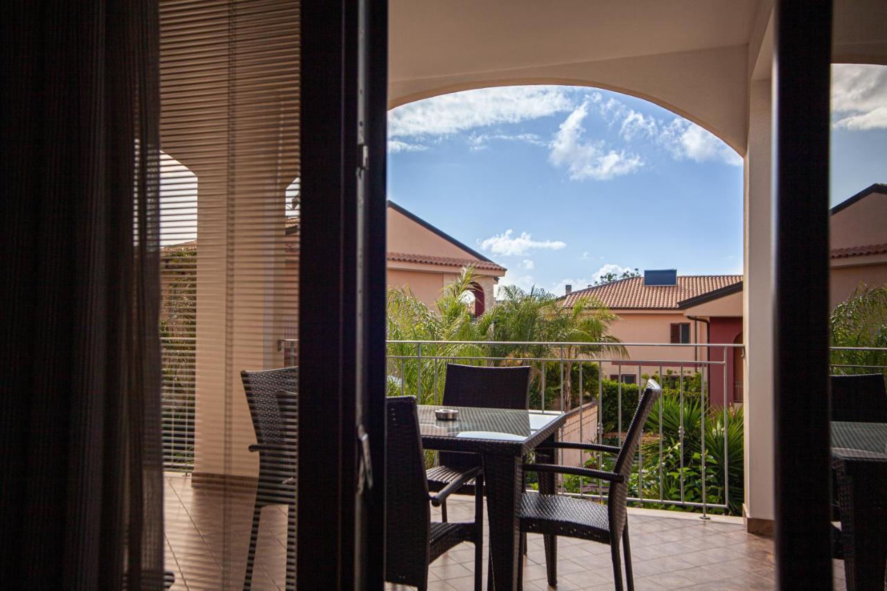 Sentido Michelizia Tropea Resort Екстериор снимка