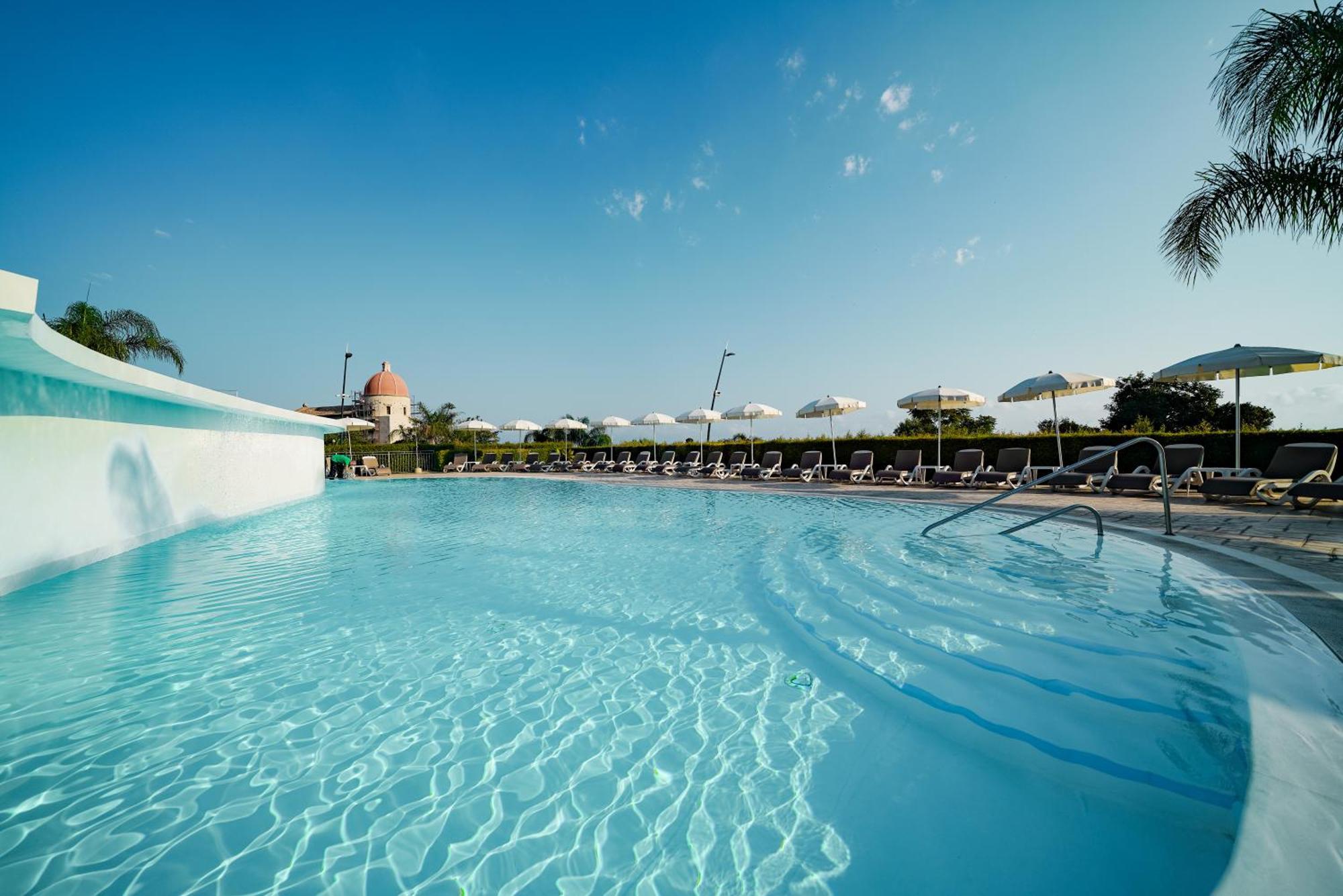 Sentido Michelizia Tropea Resort Екстериор снимка