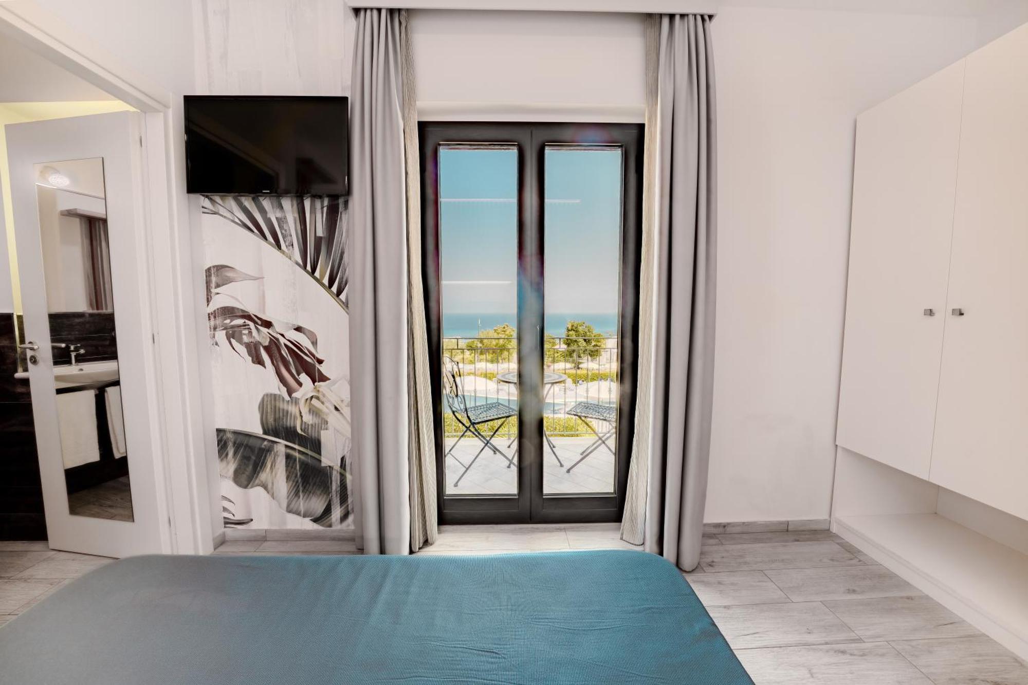 Sentido Michelizia Tropea Resort Екстериор снимка